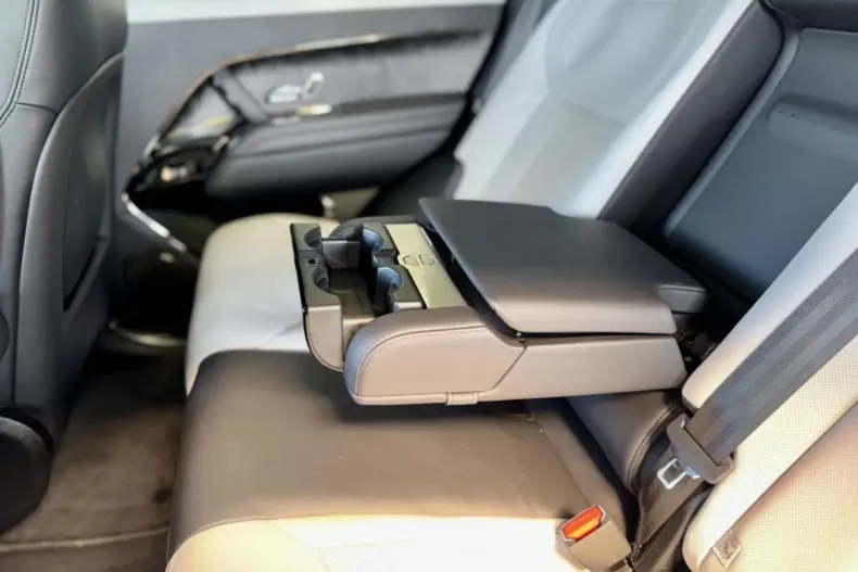 Land Rover Range Rover Sport din 2024 cu 45.231 km - oferta LAN112702 - foto 23