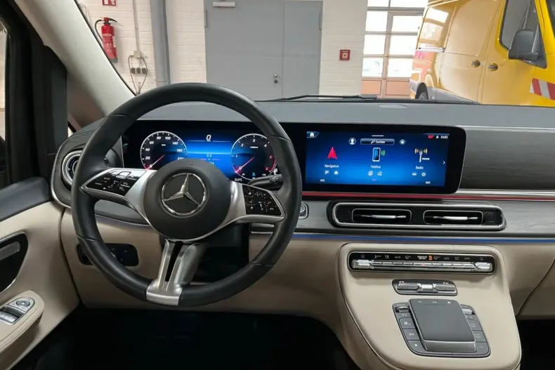 Mercedes-Benz V 300 din 2024 cu 19.500 km - oferta MER112705 - foto 5