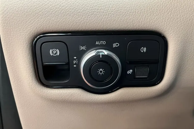 Mercedes-Benz V 300 din 2024 cu 19.500 km - oferta MER112705 - foto 15