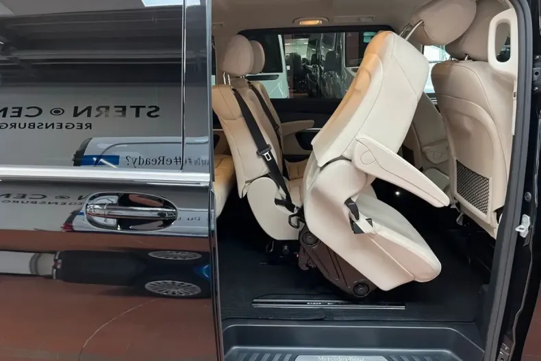 Mercedes-Benz V 300 din 2024 cu 19.500 km - oferta MER112705 - foto 22