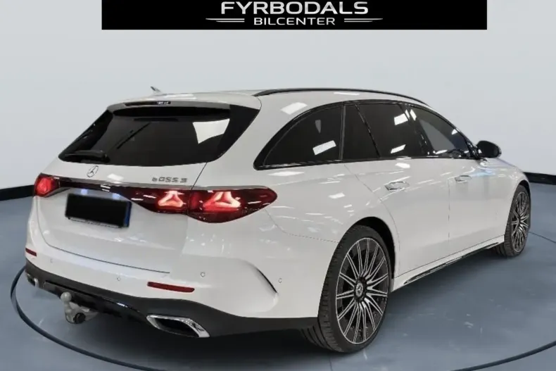 Mercedes-Benz E 220 din 2024 cu 21.500 km - oferta MER112706 - foto 3