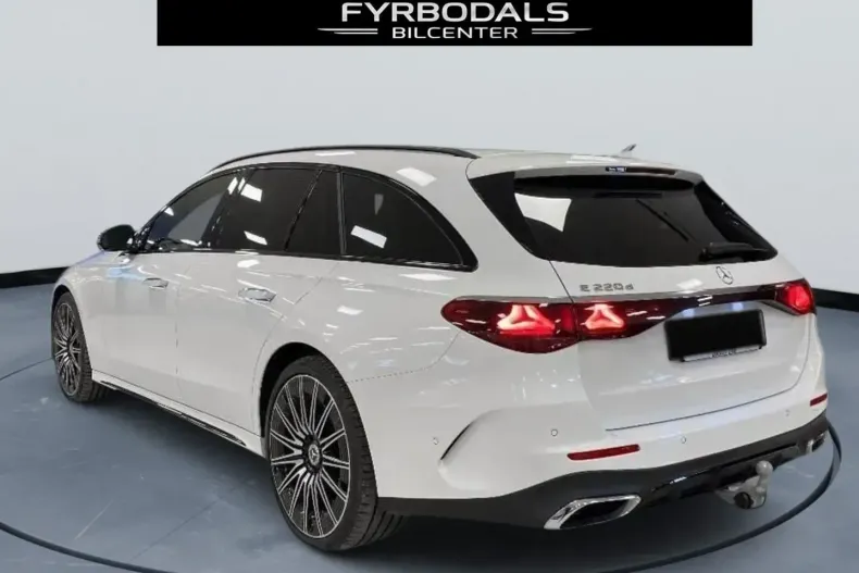 Mercedes-Benz E 220 din 2024 cu 21.500 km - oferta MER112706 - foto 12