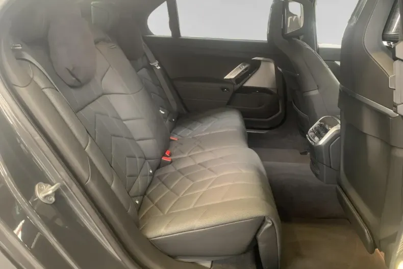 BMW 750 din 2024 cu 37.670 km - oferta BMW112715 - foto 10