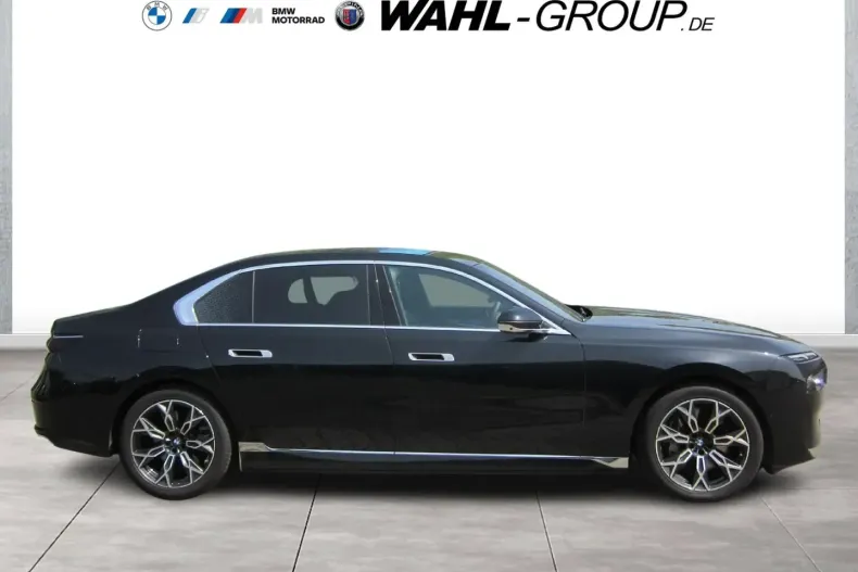 BMW 750 din 2024 cu 19.200 km - oferta BMW112716 - foto 4