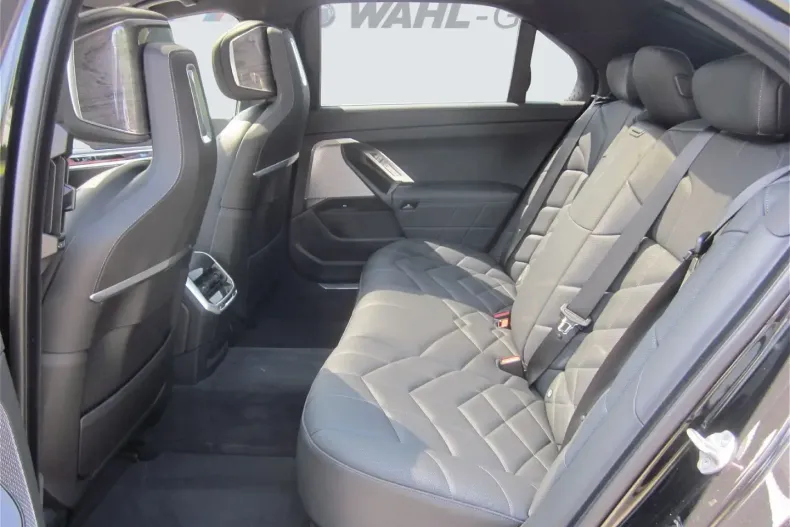 BMW 750 din 2024 cu 19.200 km - oferta BMW112716 - foto 11