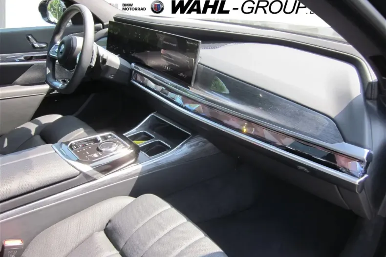 BMW 750 din 2024 cu 19.200 km - oferta BMW112716 - foto 12