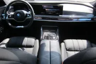 BMW 750 din 2024 cu 19.200 km - oferta BMW112716 - foto 17