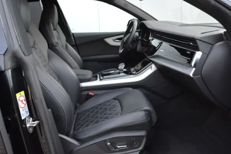 Audi Q8 din 2020 cu 91.870 km - oferta AUD112719 - foto 3