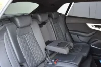 Audi Q8 din 2020 cu 91.870 km - oferta AUD112719 - foto 6