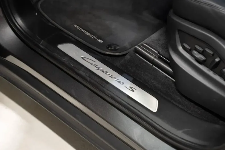 Porsche Cayenne din 2024 cu 21.400 km - oferta POR112725 - foto 20