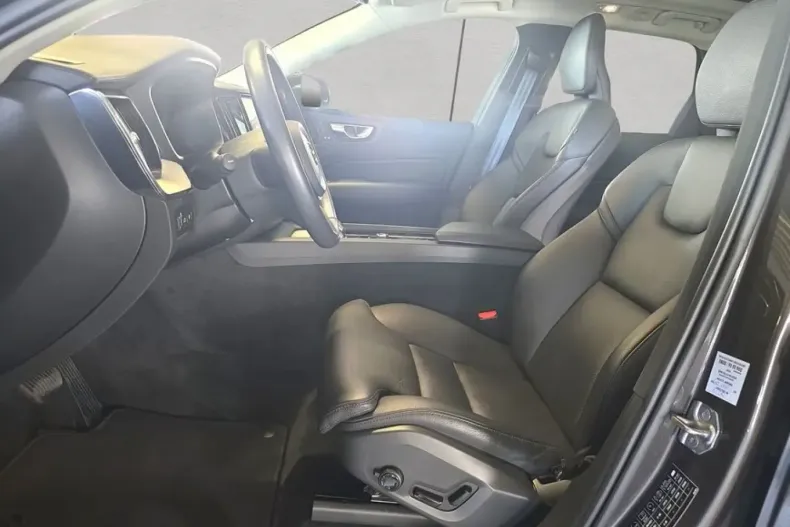 Volvo XC60 din 2022 cu 42.666 km - oferta VOL112733 - foto 11