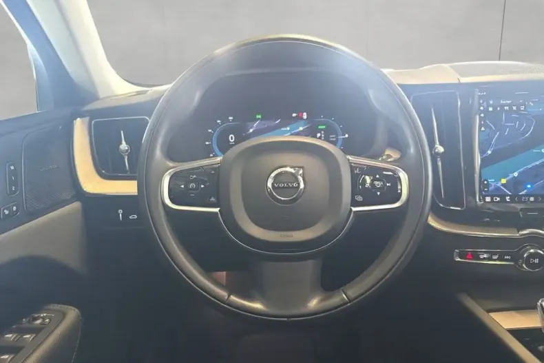 Volvo XC60 din 2022 cu 42.666 km - oferta VOL112733 - foto 12