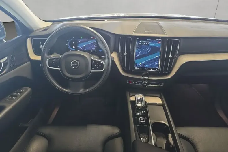 Volvo XC60 din 2022 cu 42.666 km - oferta VOL112733 - foto 14