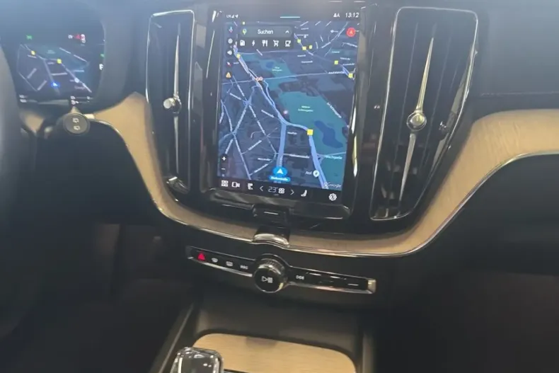 Volvo XC60 din 2022 cu 42.666 km - oferta VOL112733 - foto 16