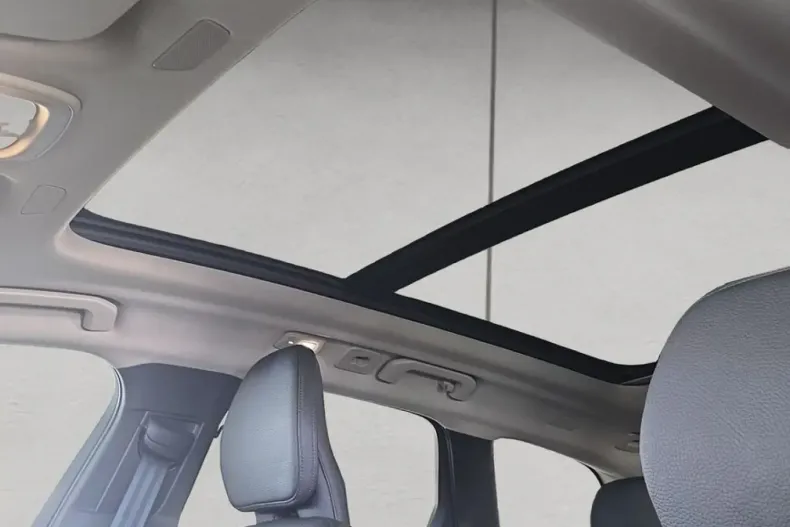 Volvo XC60 din 2022 cu 42.666 km - oferta VOL112733 - foto 17