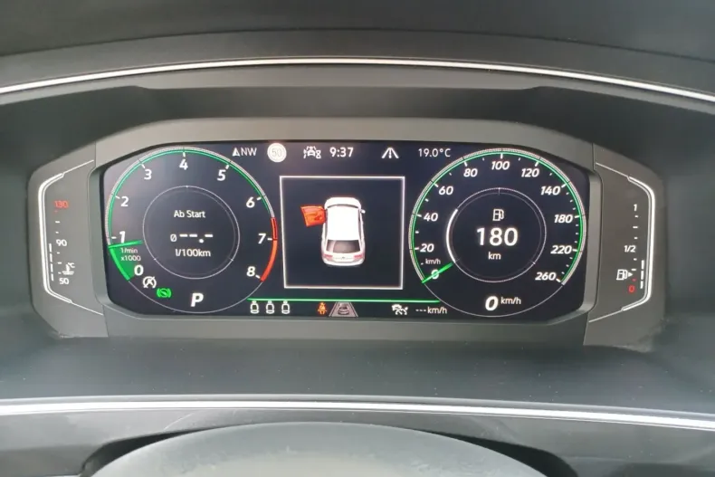 Volkswagen Tiguan din 2021 cu 35.500 km - oferta VOL112734 - foto 19