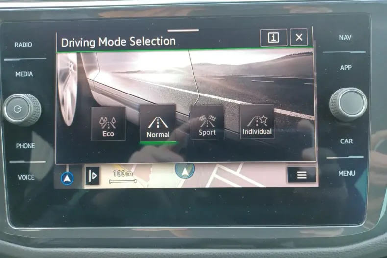 Volkswagen Tiguan din 2021 cu 35.500 km - oferta VOL112734 - foto 22