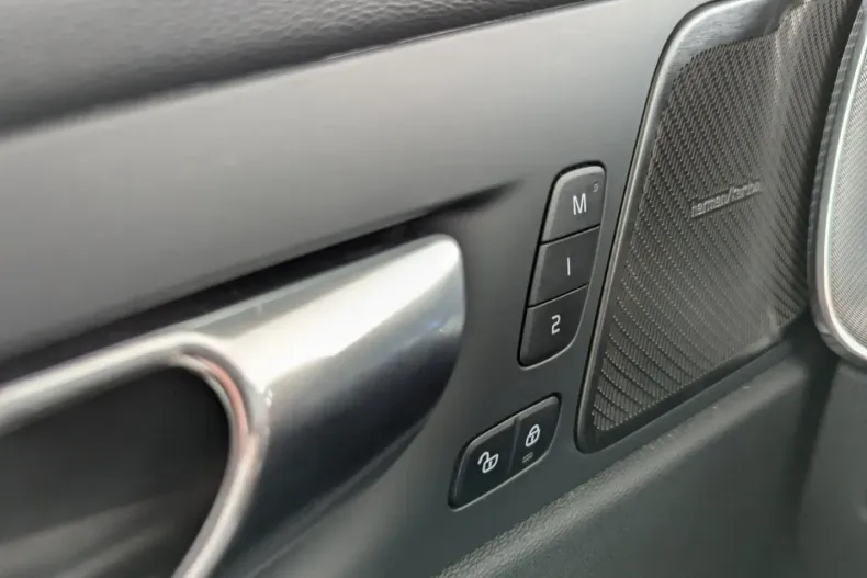 Volvo XC60 din 2023 cu 27.460 km - oferta VOL112736 - foto 29