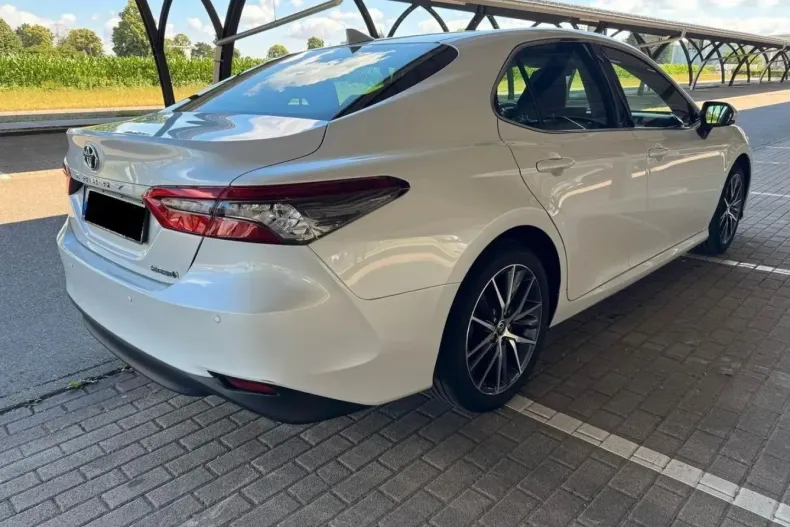 Toyota Camry din 2022 cu 91.000 km - oferta TOY112737 - foto 4