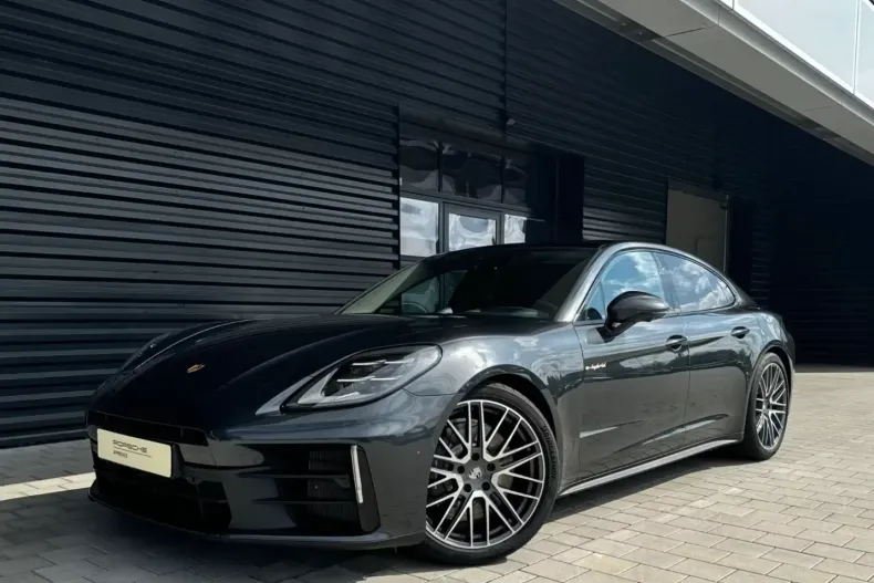 Porsche Panamera din 2025 cu 9.900 km - oferta POR112739 - foto 1