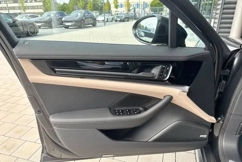 Porsche Panamera din 2025 cu 9.900 km - oferta POR112739 - foto 11