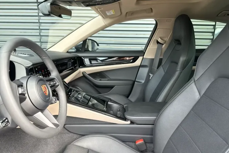 Porsche Panamera din 2025 cu 9.900 km - oferta POR112739 - foto 12