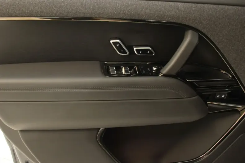 Land Rover Range Rover Sport din 2024 cu 20.990 km - oferta LAN112751 - foto 12