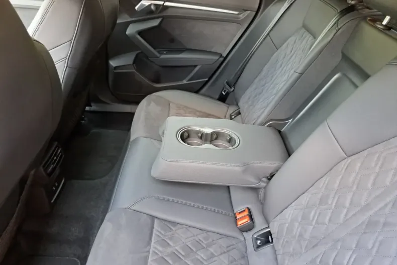 Audi RS3 din 2024 cu 19.115 km - oferta AUD112752 - foto 10