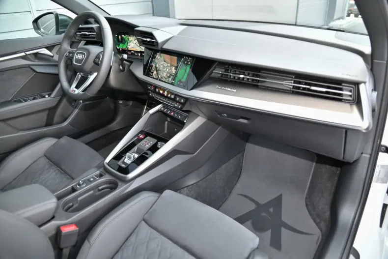 Audi RS3 din 2024 cu 12.987 km - oferta AUD112753 - foto 10