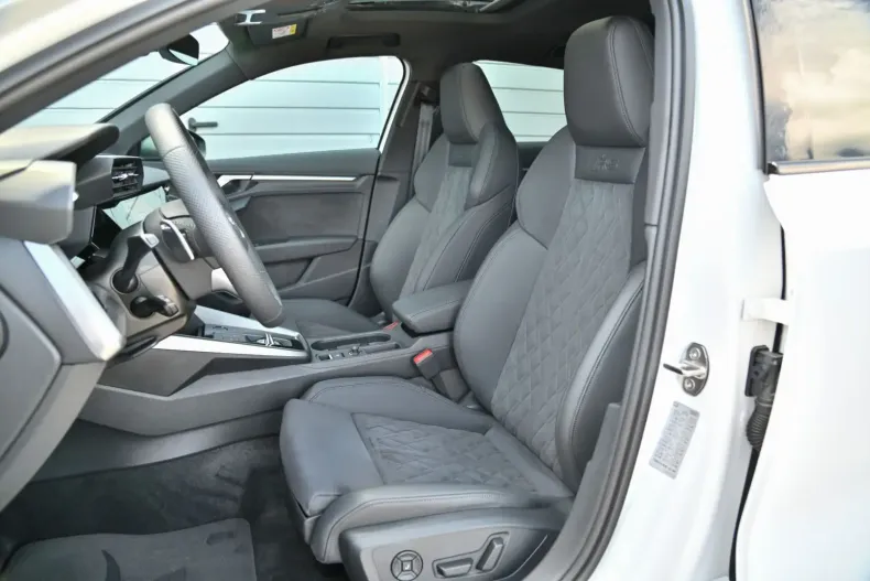 Audi RS3 din 2024 cu 12.987 km - oferta AUD112753 - foto 11