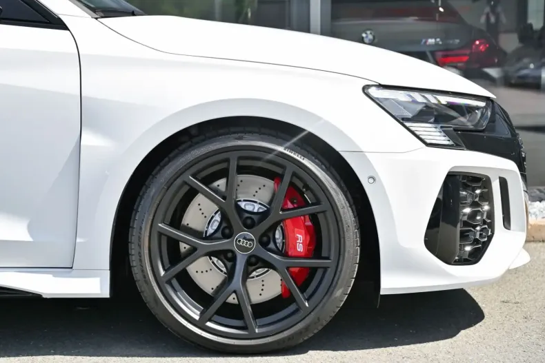 Audi RS3 din 2024 cu 12.987 km - oferta AUD112753 - foto 40