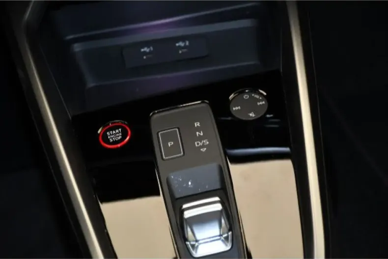 Audi RS3 din 2024 cu 15.171 km - oferta AUD112754 - foto 5