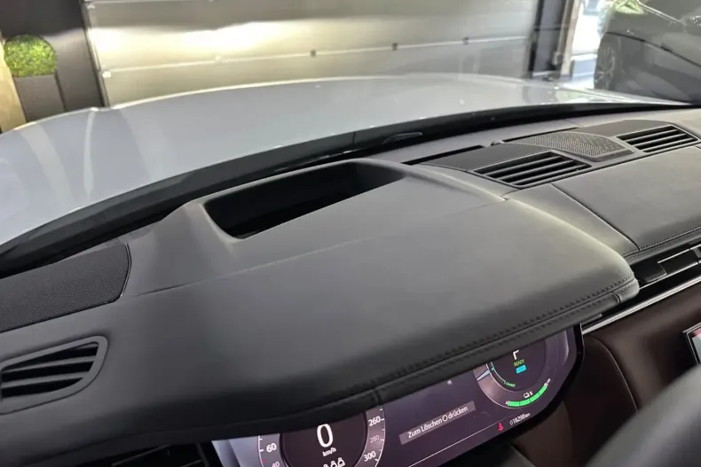 Land Rover Range Rover din 2023 cu 31.000 km - oferta LAN112775 - foto 16