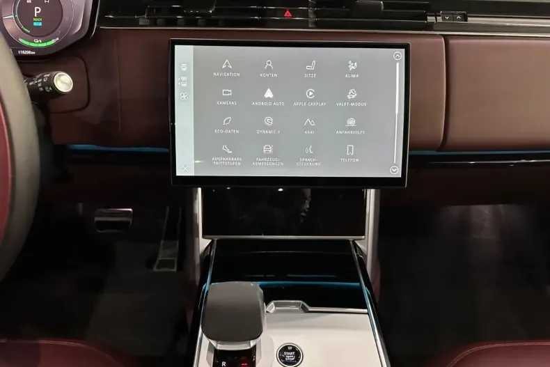 Land Rover Range Rover din 2023 cu 31.000 km - oferta LAN112775 - foto 24