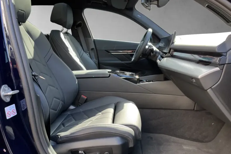 BMW 550 din 2024 cu 3.500 km - oferta BMW112783 - foto 15