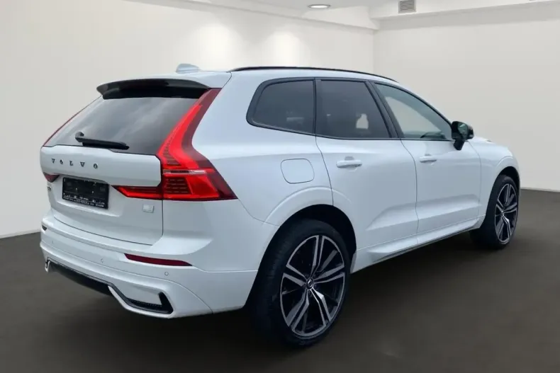 Volvo XC60 din 2021 cu 43.990 km - oferta VOL112784 - foto 3
