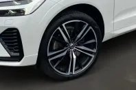 Volvo XC60 din 2021 cu 43.990 km - oferta VOL112784 - foto 6