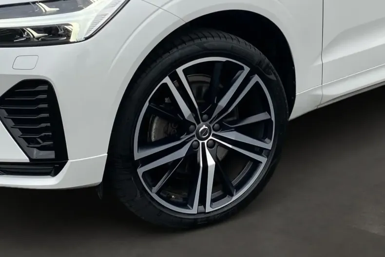 Volvo XC60 din 2021 cu 43.990 km - oferta VOL112784 - foto 6