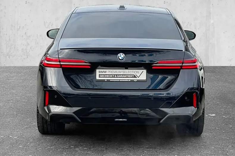 BMW 550 din 2024 cu 3.500 km - oferta BMW112788 - foto 2