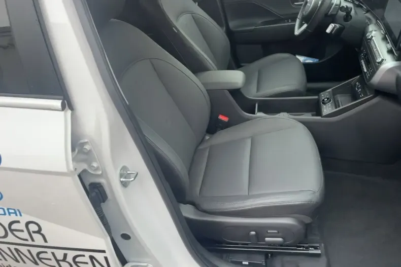 Hyundai KONA din 2023 cu 9.850 km - oferta HYU112789 - foto 11