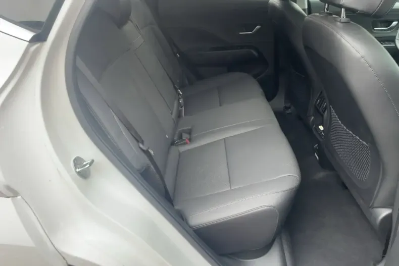 Hyundai KONA din 2023 cu 9.850 km - oferta HYU112789 - foto 12