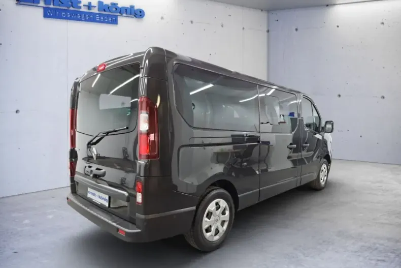 Renault Trafic din 2024 cu 25.300 km - oferta REN112793 - foto 3