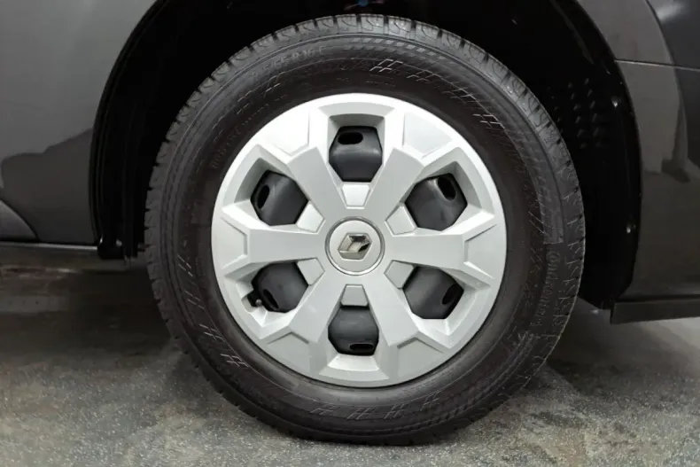 Renault Trafic din 2024 cu 25.300 km - oferta REN112793 - foto 19