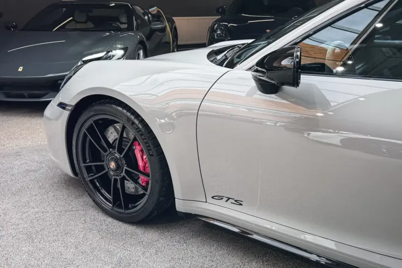 Porsche 911 din 2024 cu 3.570 km - oferta POR112796 - foto 10