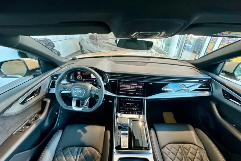 Audi Q8 din 2025 cu 50 km - oferta AUD112802 - foto 8