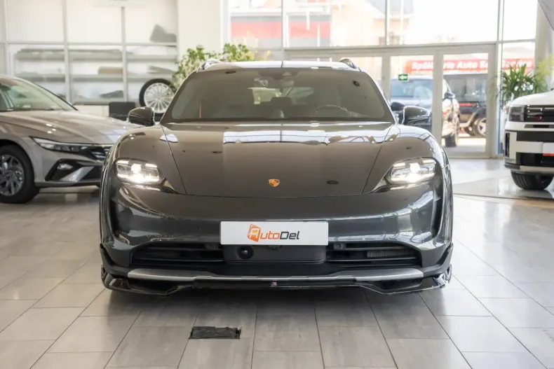 Porsche Taycan din 2022 cu 53.617 km - oferta POR112807 - foto 2