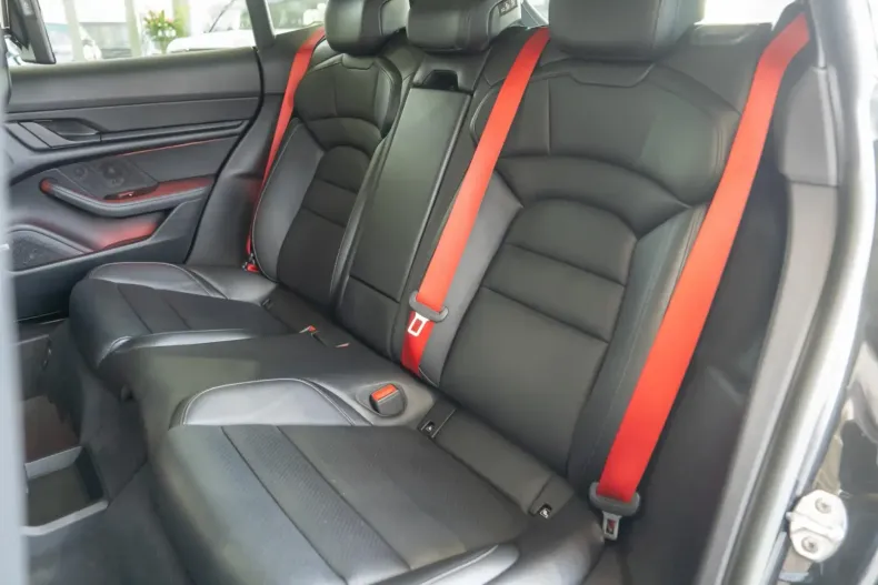 Porsche Taycan din 2022 cu 53.617 km - oferta POR112807 - foto 22