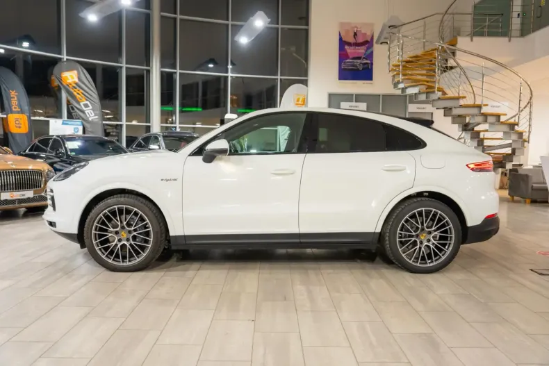 Porsche Cayenne Coupe din 2020 cu 87.057 km - oferta POR112812 - foto 4