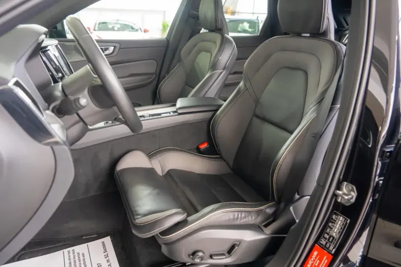 Volvo XC40 din 2020 cu 126.619 km - oferta VOL112814 - foto 11