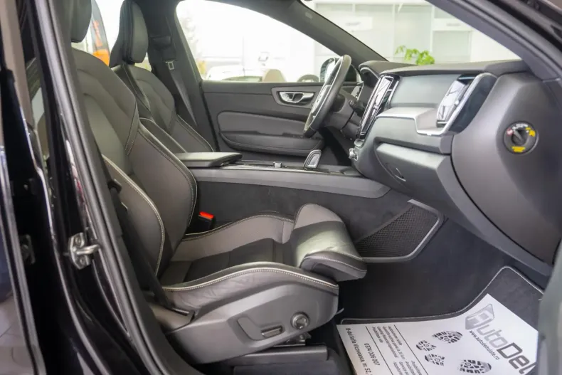 Volvo XC40 din 2020 cu 126.619 km - oferta VOL112814 - foto 19